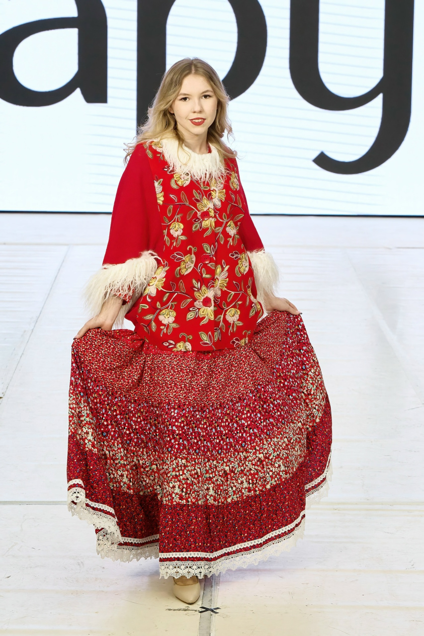 Открытие завтра в ДК Кирова - выставка-продажа «Новогодний Подарок-2025»